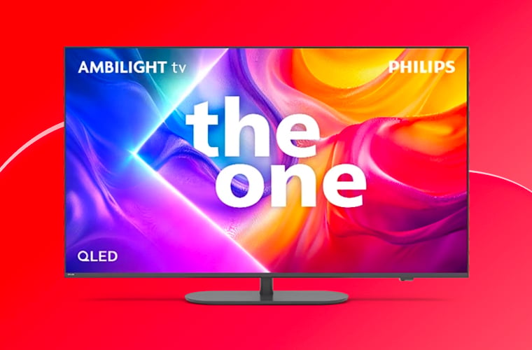 Een grote tv op een rode achtergrond